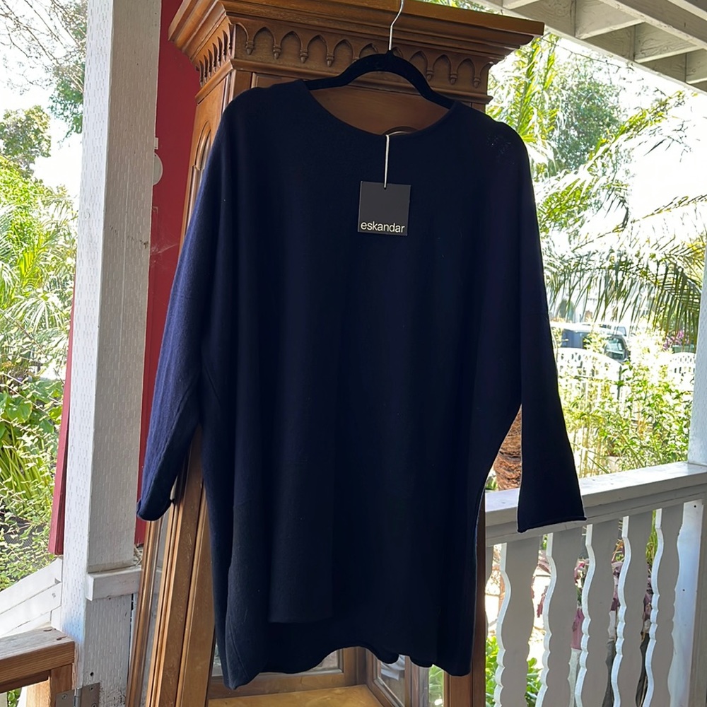 Eskandar navy blue/ black shirt